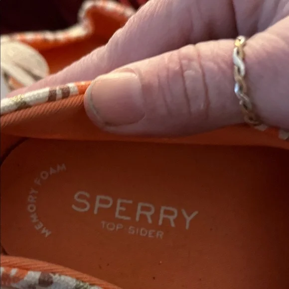 Sperry Top Sider Tan and Peach Lace Up Casual Boat or Tennis Shoes - Picture 3 of 12